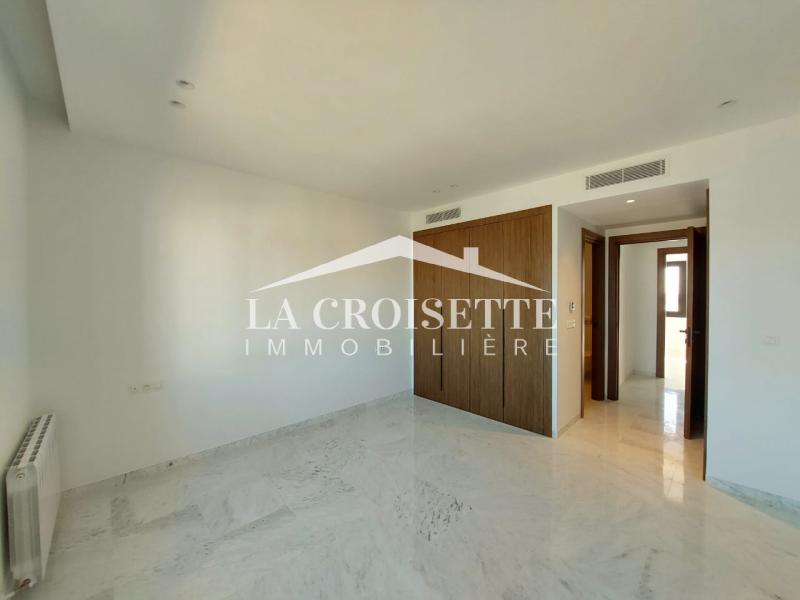 Appartement S+3 vue sur mer à La Marsa